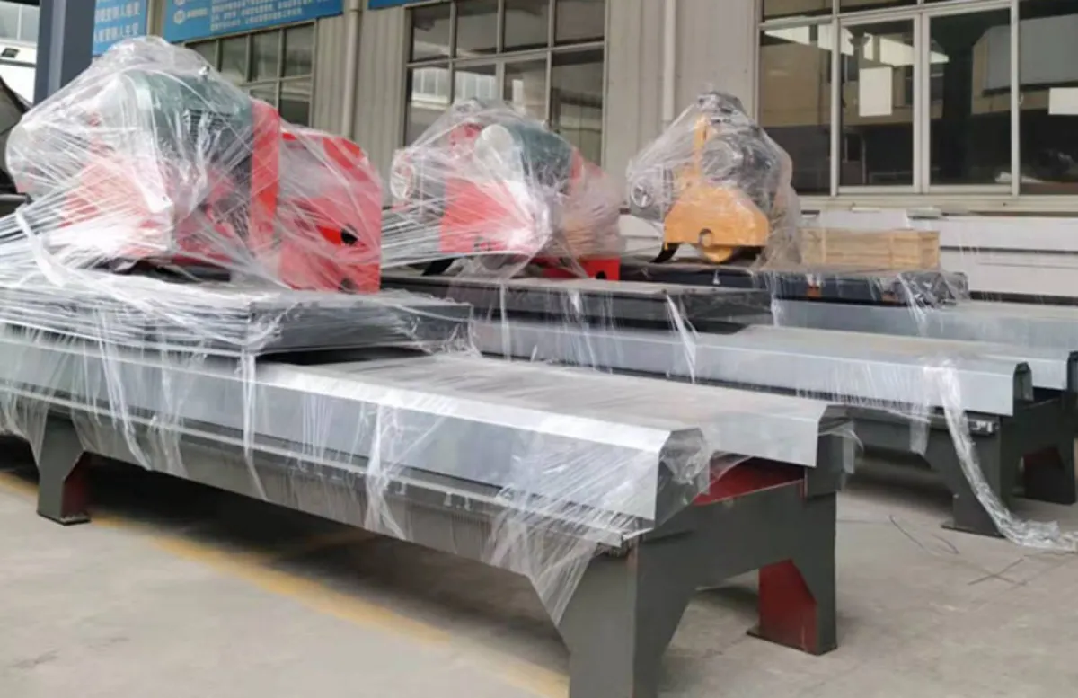 手动送料包边机 546 (3)