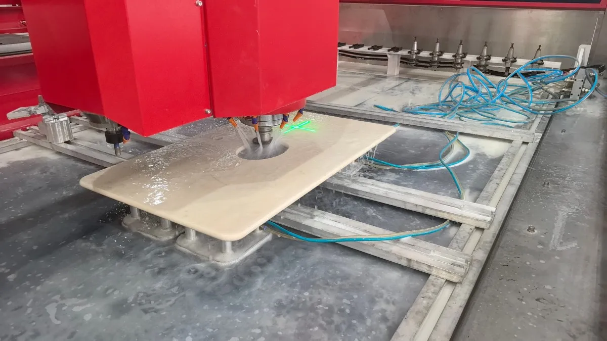 Обрабатывающий центр по камню с ЧПУ569 (8)